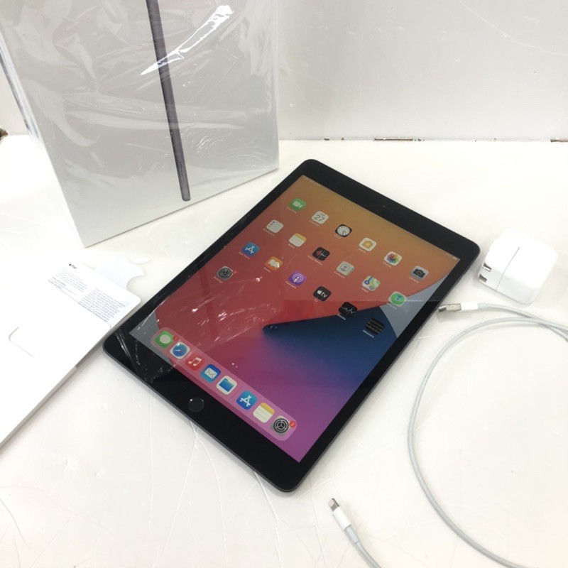 Ipad 7 32 gb wifi fullset original garansi masih mulus