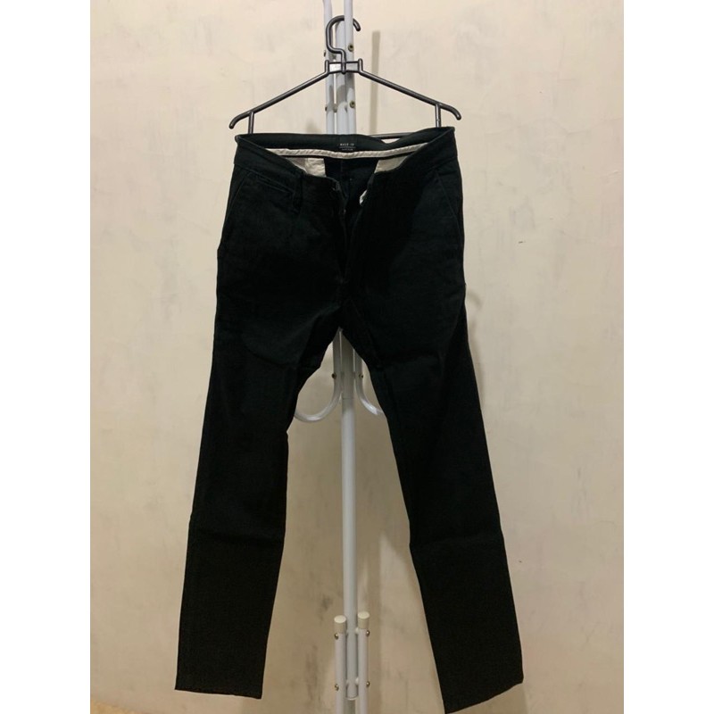 Celana Hitam Male.id (Preloved)