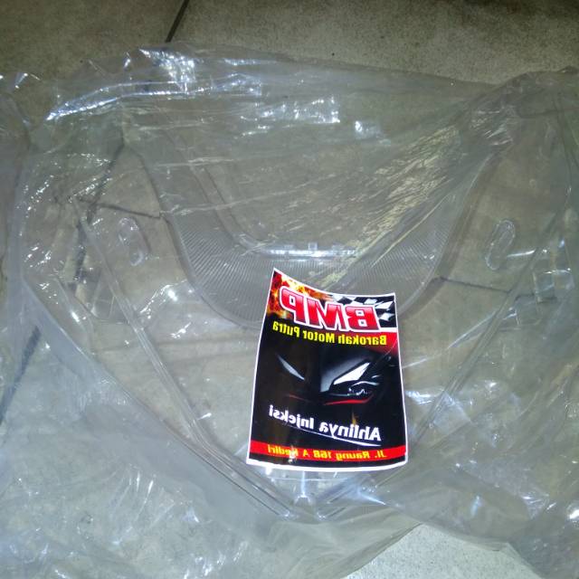 Kaca lampu depan vario 150 lama