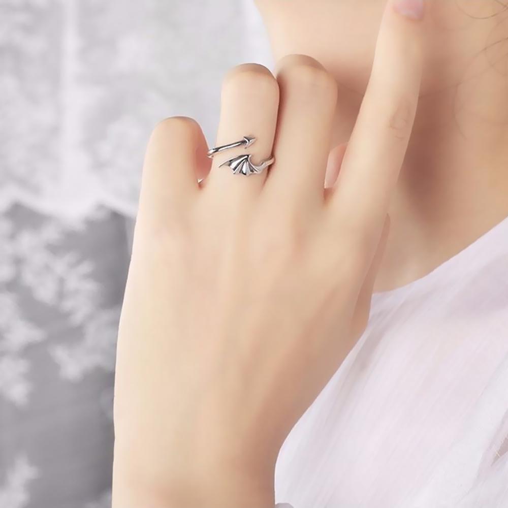 Cincin Model Terbuka Bahan Alloy Desain Iblis Vampire Untuk Pesta Halloween