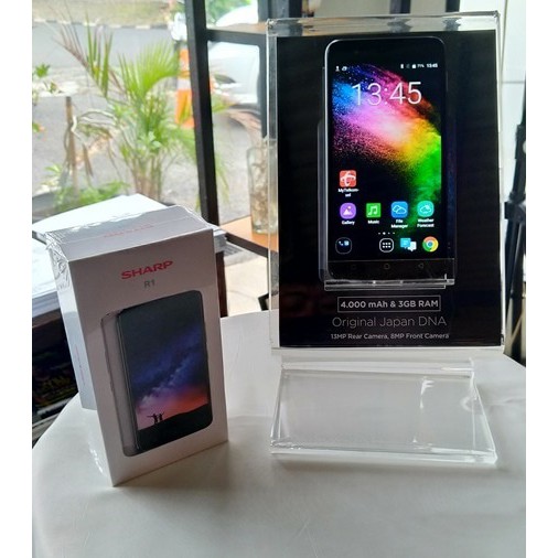 NEW SMARTPHONE SHARP R1 GRATIS SCREEN PROTECTOR + SOFTCASE + POWERBANK - EMAS