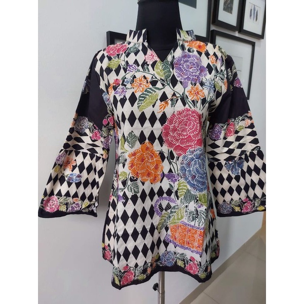 BLOUSE BATIK TULIS