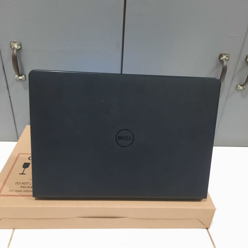 Laptop Dell Inspiron 14-3458 Core i5-5200U Ram 4GB HDD 500GB  Doble Vga Nvdia Geforce 820M 2GB Layar 14 inch Windows 10