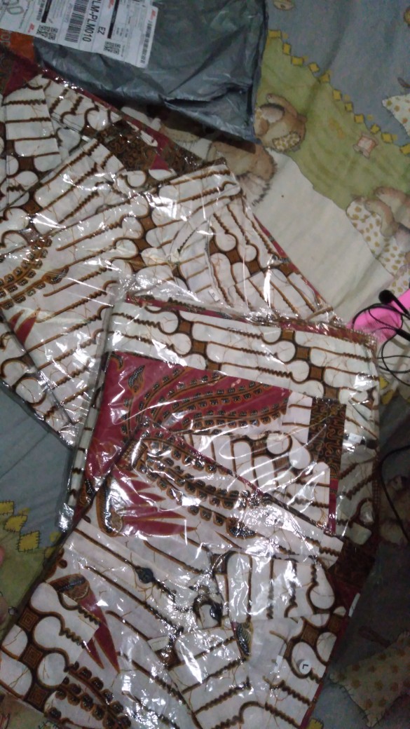 Sarimbit/couple Batik Keluarga Sania Ruffle Ndoro Jowi Batik Couple Keluarga Terkomplit Dan Terbaru