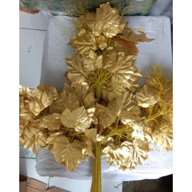 Daun anggur gold1 lusin/ Daun Anggur Emas Dekorasi Hiasan / Daun anggur plastik Artificial Murah/1 l