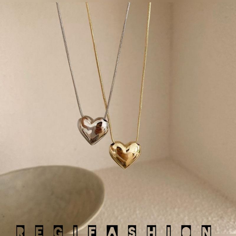 KALUNG TITANIUM LIONTIN LOVE FASHION WANITA KOREA TERLARIS ANTI KARAT TIDAK LUNTUR