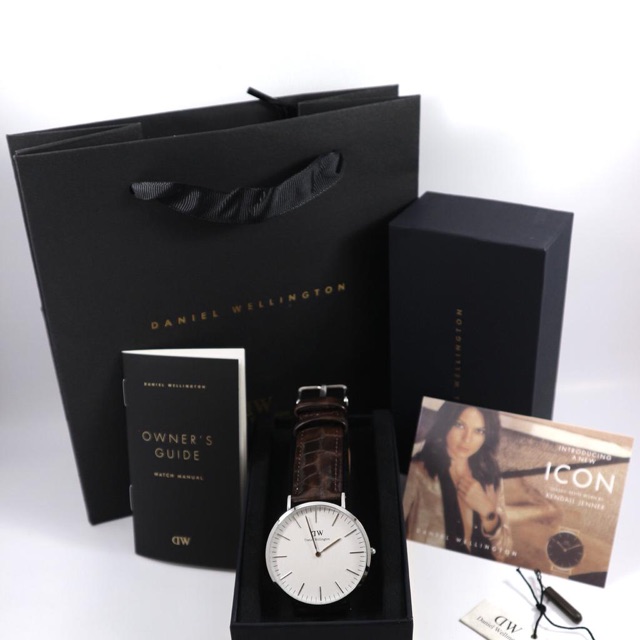 Jam tangan DW