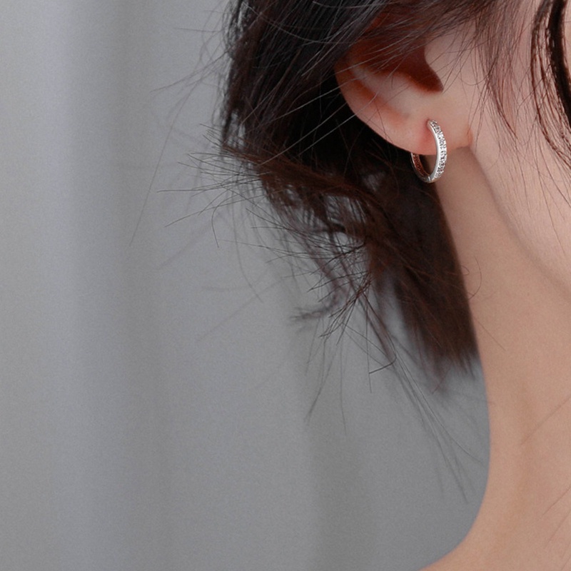 Anting Tusuk Sterling Silver 925 Dengan Berlian Imitasi Untuk Wanita