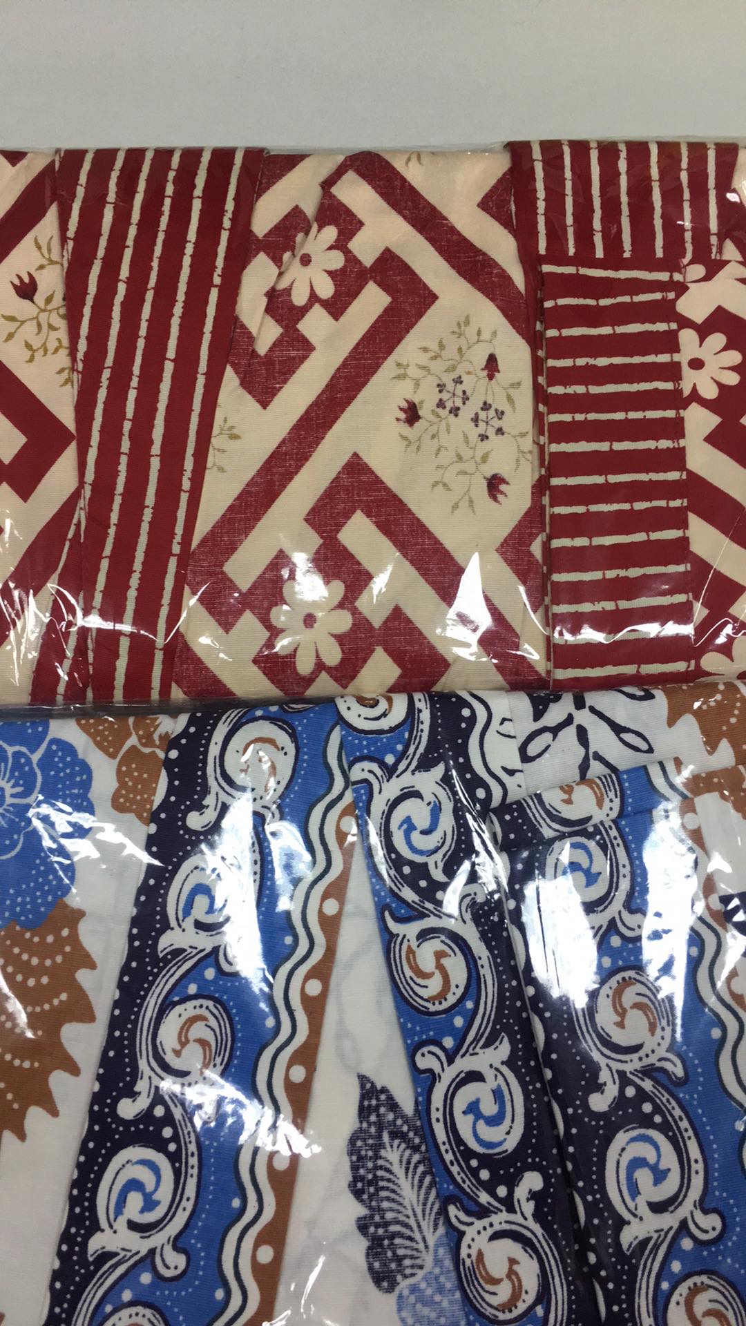 Blare - Blitar / Blazer Batik Wanita