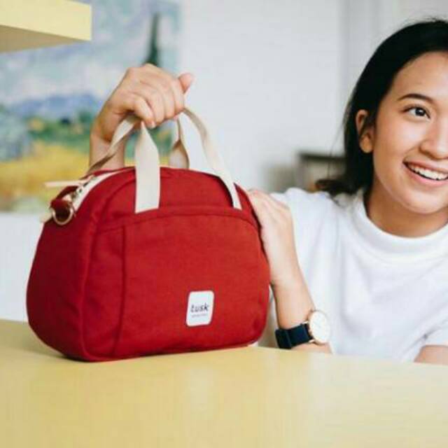 TAS CEWEK SELEMPANG SHOULDER ORIGINAL TUSK HACIMI BATA
