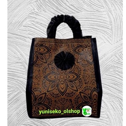 

Tas hajatan batik pita 22 (22.22.30)