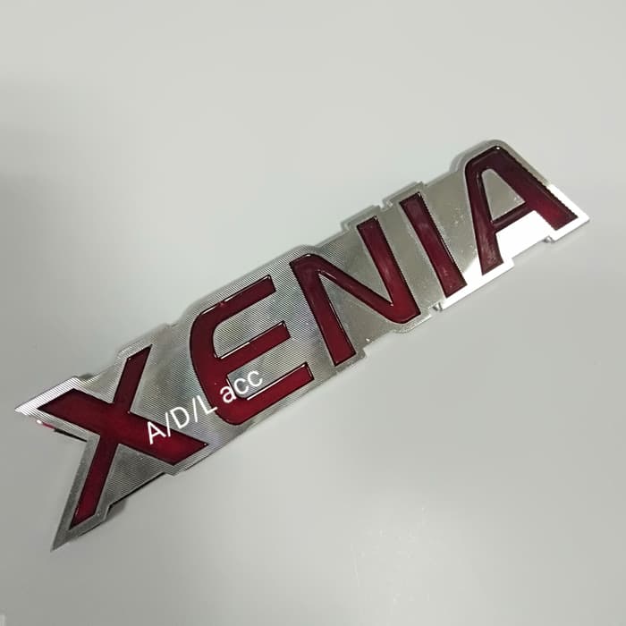 emblem STIKER STICKER LOGO LAMBANG mobil daihatsu xenia plat keras merah