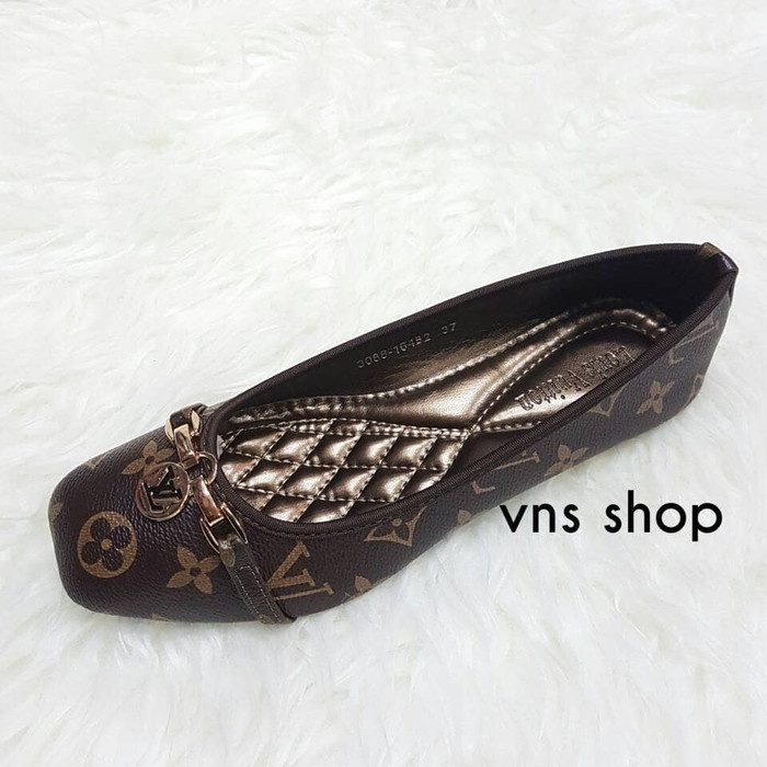 Sepatu Fashion Wanita LV Louis Vuitton Mono Flat