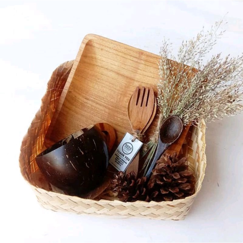 

Hampers Parcel Lebaran Idul Fitri Imlek Natal Kado Pernikahan Elana