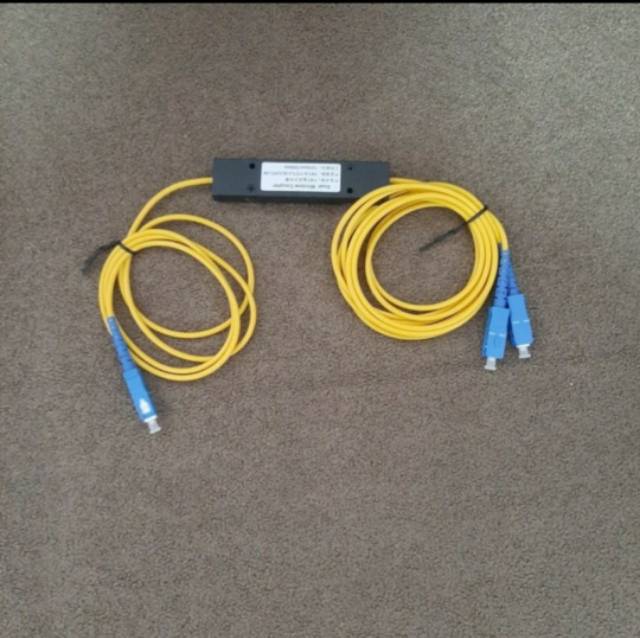 SC UPC Kabel Fiber Optik Splitter 1:2 Pembagi Sinyal Optic Spliter 2m kabel ftth