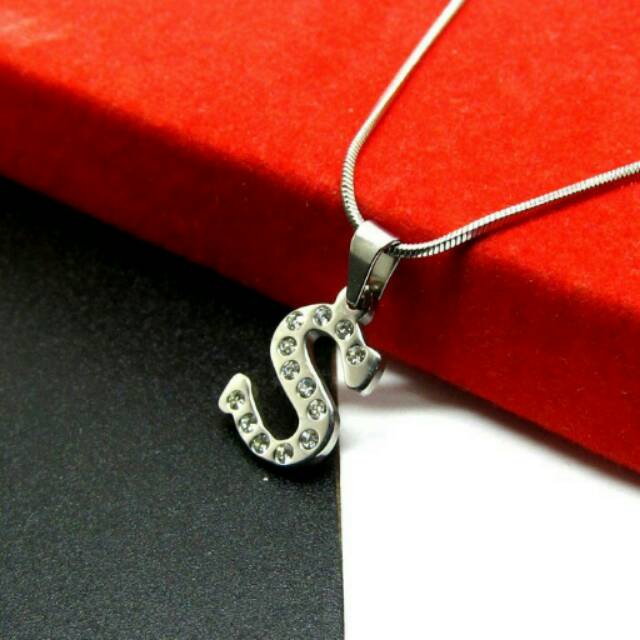 Kalung Liontin Titanium Huruf S/ Kalung Nama/ Liontin Couple/ Liontin Xuping