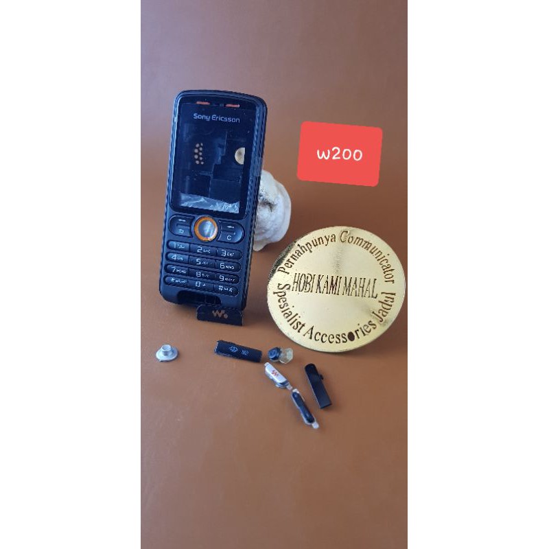 casing sony ericsson w200