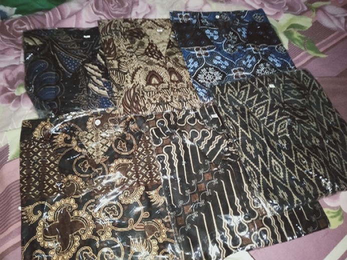 Kemeja Batik Kramik Biru Seragam Batik M L Xl Atasan Baju Batik Pria Kekinian Murah Keren Terlaris