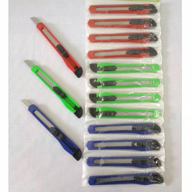 

Cutter kecil pisau serbaguna
