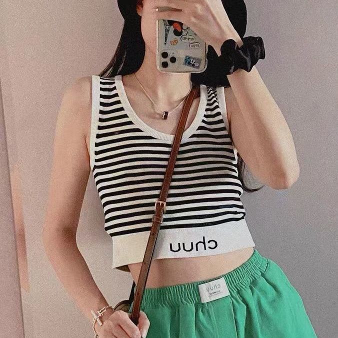 Musim panas baru katun suspender hitam dan putih bergaris rompi tanpa lengan huruf CHUU klasik botto