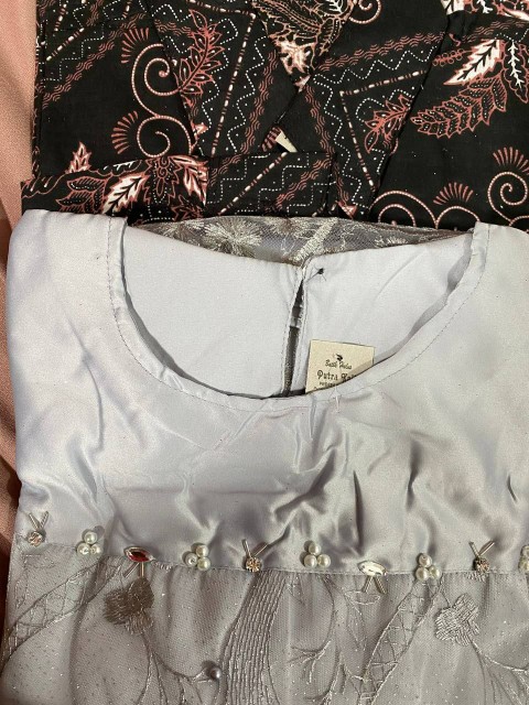 Couple Batik Terbaru 2021 Brukat Premium Sarimbit Batik Kebaya Batik Rnb Batik Couple Keluarga