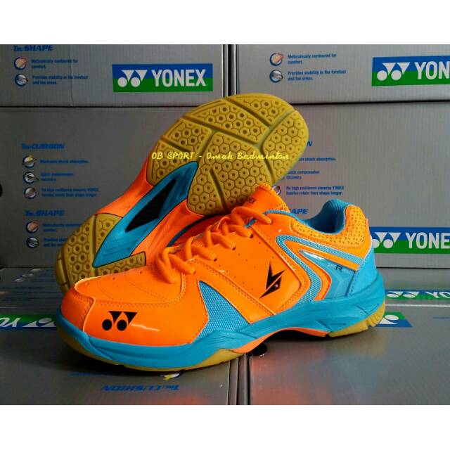 Sepatu yonex srcr 40 ld / sepatu badminton