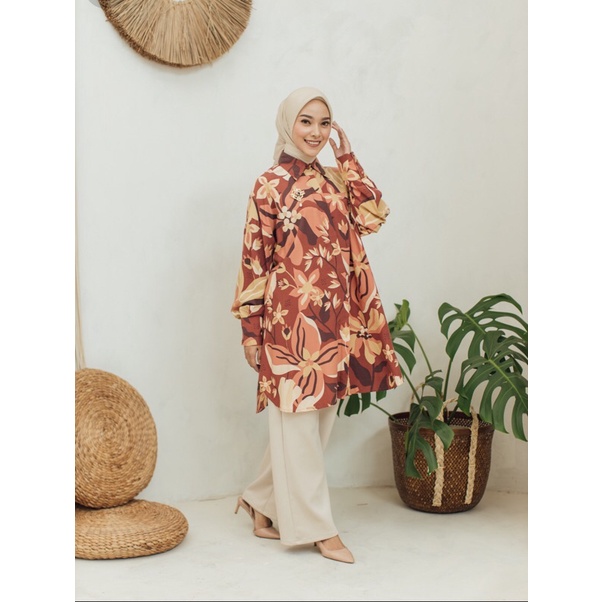 Linnea Tunik (Heart Stone Size Xs-S)Wearing Klamby