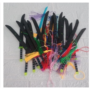 habibi02 / Mainan Anak Laki Pedang Samurai ( tumpul ) - Pedang Pedangan Plastik Murah (tumpul ) tida