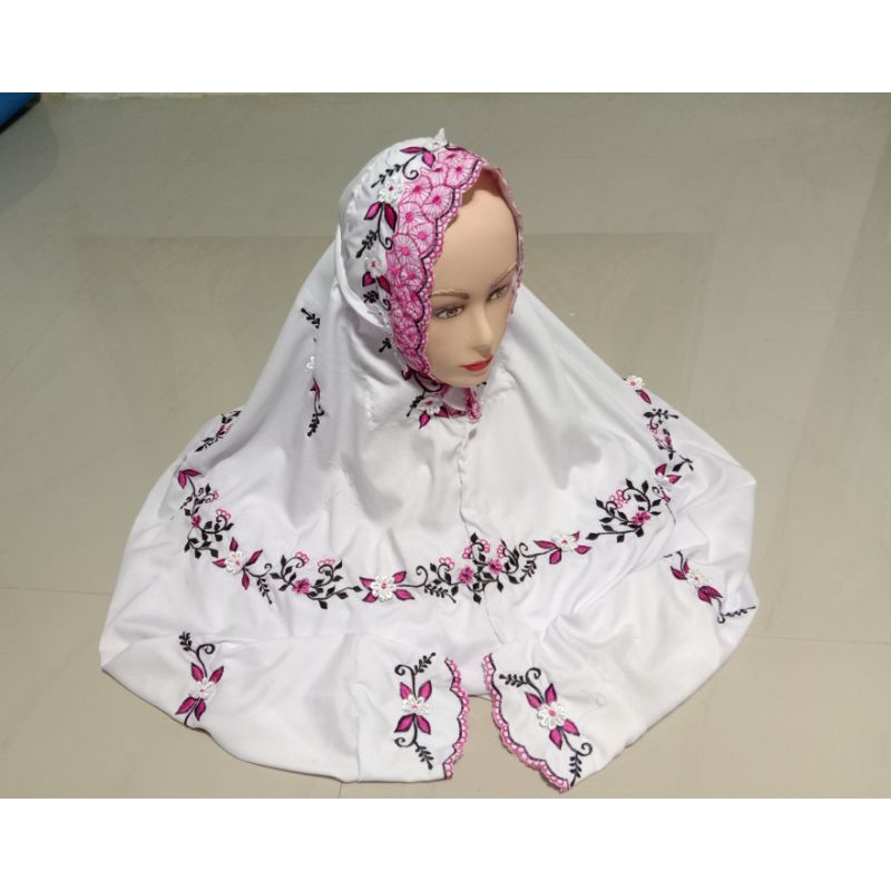 Mukena Kudus Bordir Timbul Manual