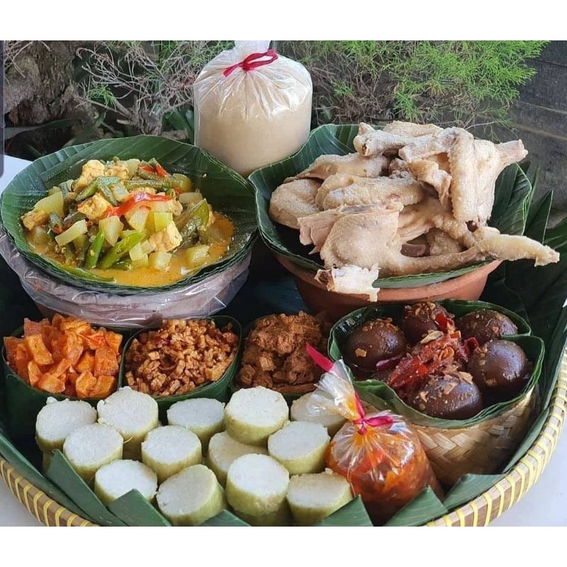 

TampahLontongOpor