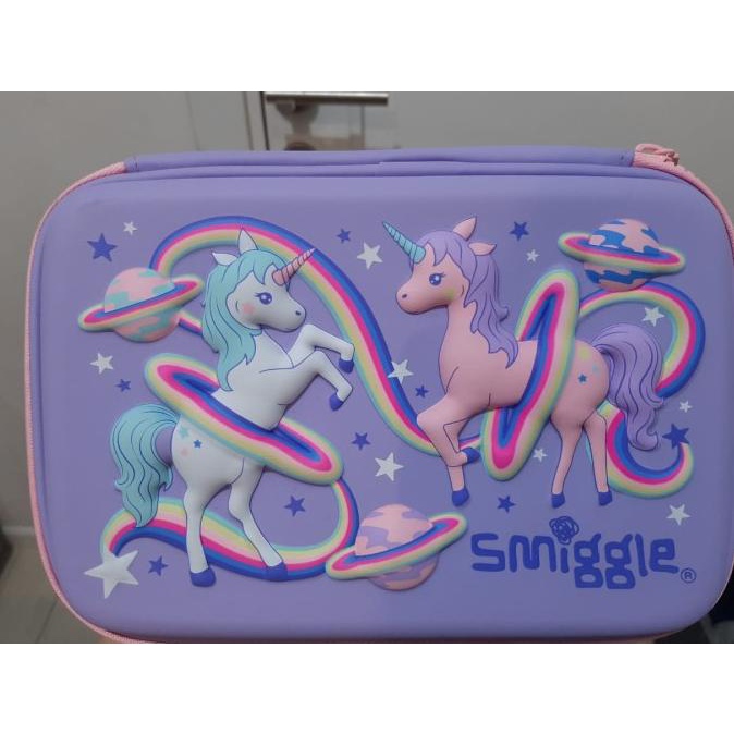 

BAYAR DITEMPAT Smiggle pancil case original/TEMPAT PENSIL AESTHETIC/TEMPAT PENSIL ANAK PEREMPUAN/TEMPAT PENSIL LUCU/TEMPAT PENSIL 3D/TEMPAT PENSIL TRANSPARAN/TEMPAT PENSIL LUCU/TEMPAT PENSIL KOREA/TEMPAT PENSIL KAIN/TEMPAT PENSIL KALKULATOR