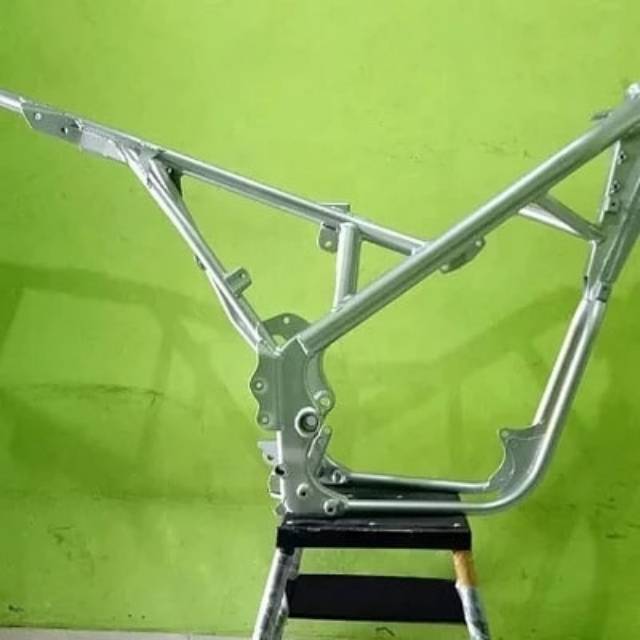 Rangka trail pnp mesin ninja r - ninja rr - cbr dan cb150r - ninja scorpio model klx ovale besi.