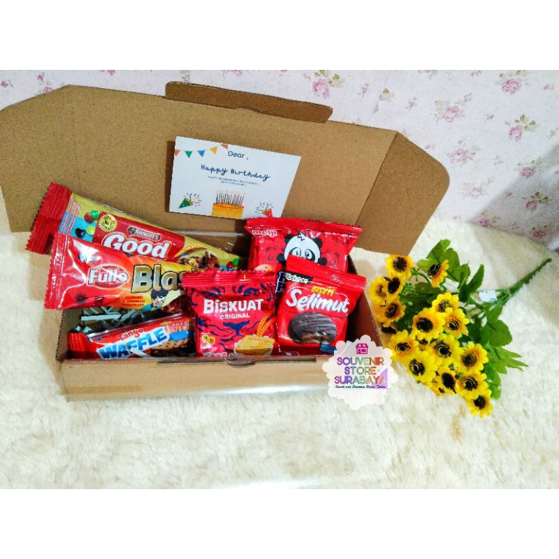 

Snack Box / Snack Box Graduation/ Gift Box Ultah/ Snack Ulang Tahun /Box snack Surprise/ SnackSempro