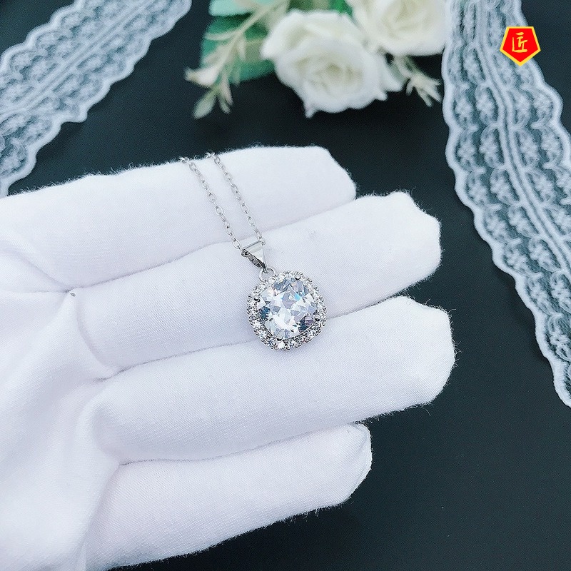 [Ready Stock]Classic Square Pendant Diamond Necklace Elegant Graceful