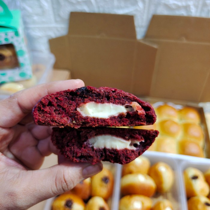 

KERING-KUE- KETO SOFT CHEWY COOKIES - CHOCOCHIPS -KUE-KERING.