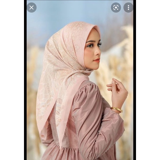 Buttonscarves x vone