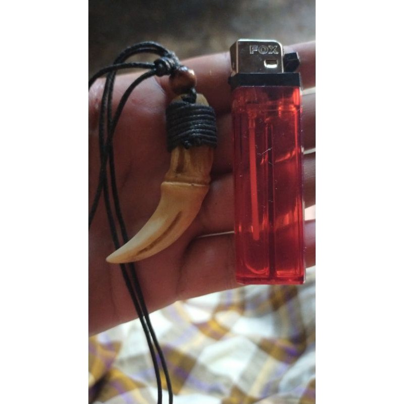 kalung etnik kalimantan