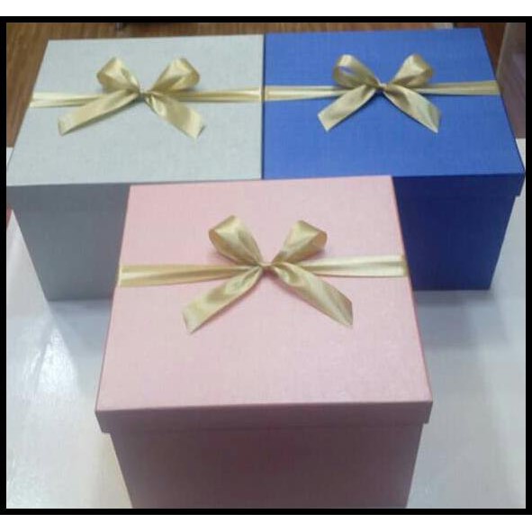 

Produk Terlaris Gift Box Kotak Kado. 1 Set Isi 3Pcs Bisa Custom.
