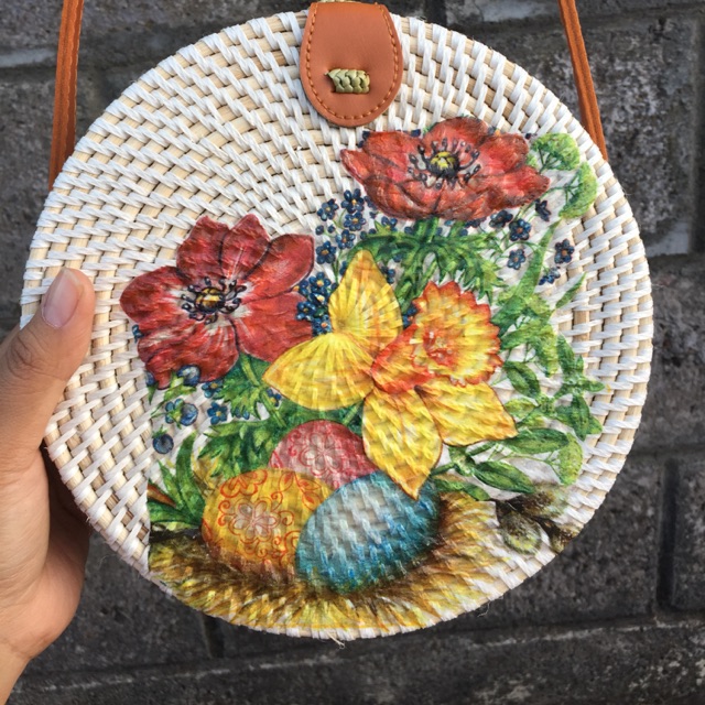 

Termurah ! Tas rotan lukis bunga telur diameter 20cm