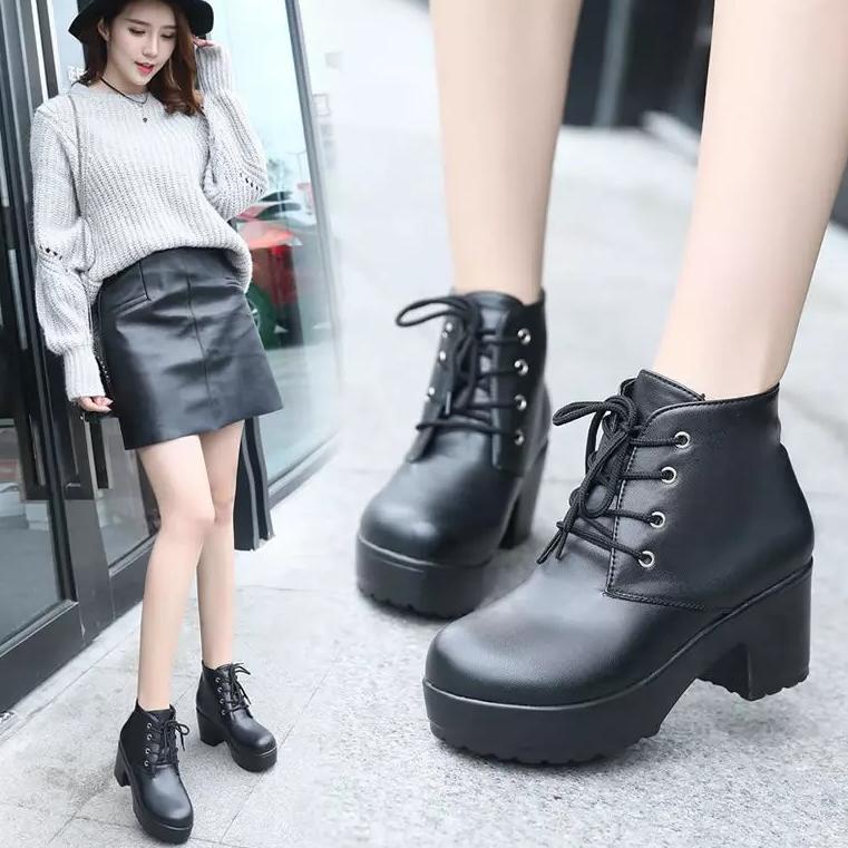 Zora Sepatu Wanita Boots DC –IRL.334819