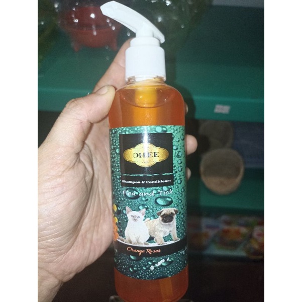 Shampoo wangi anjing kucing