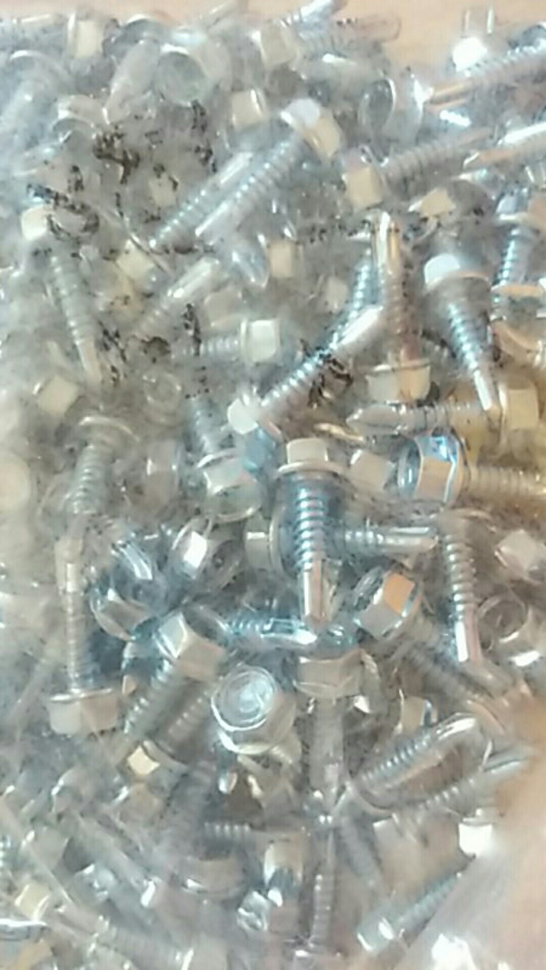 Skrup Roofing Putih Baja Ringan 10x19 Moon Lion Steel