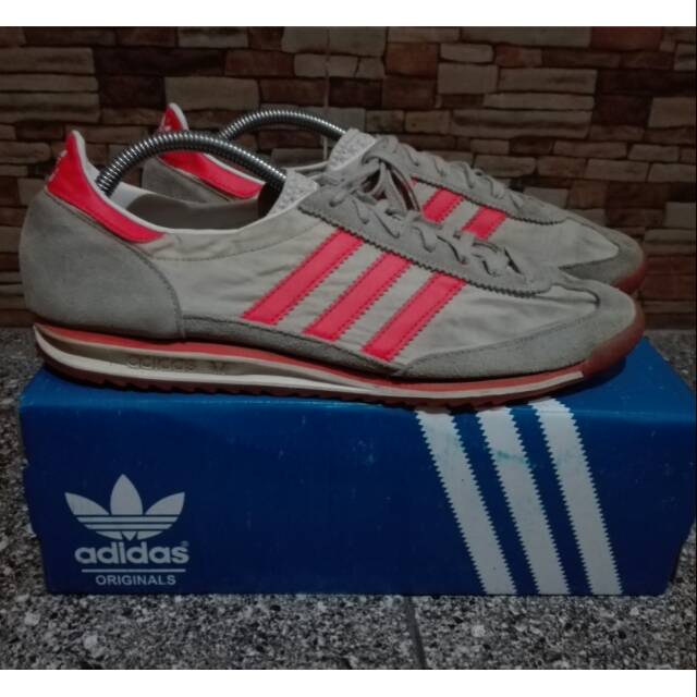 Adidas sl72 strip orange