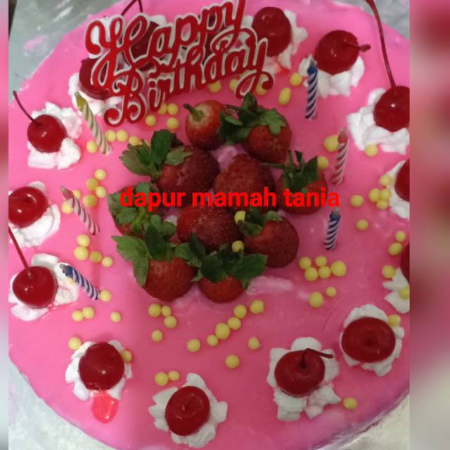 

Kue ulang tahun strawberry cake ukuran jumbo 26 cm