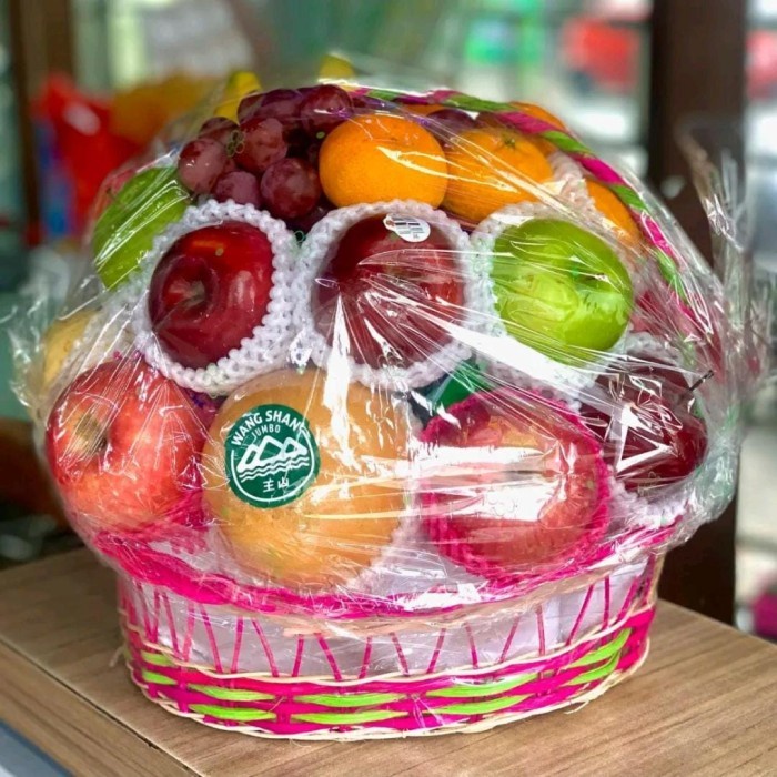 

PARSEL/HAMPERS BUAH SPESIAL SURABAYA , SIDOARJO, GRESIK FREE KARTU UCAPAN