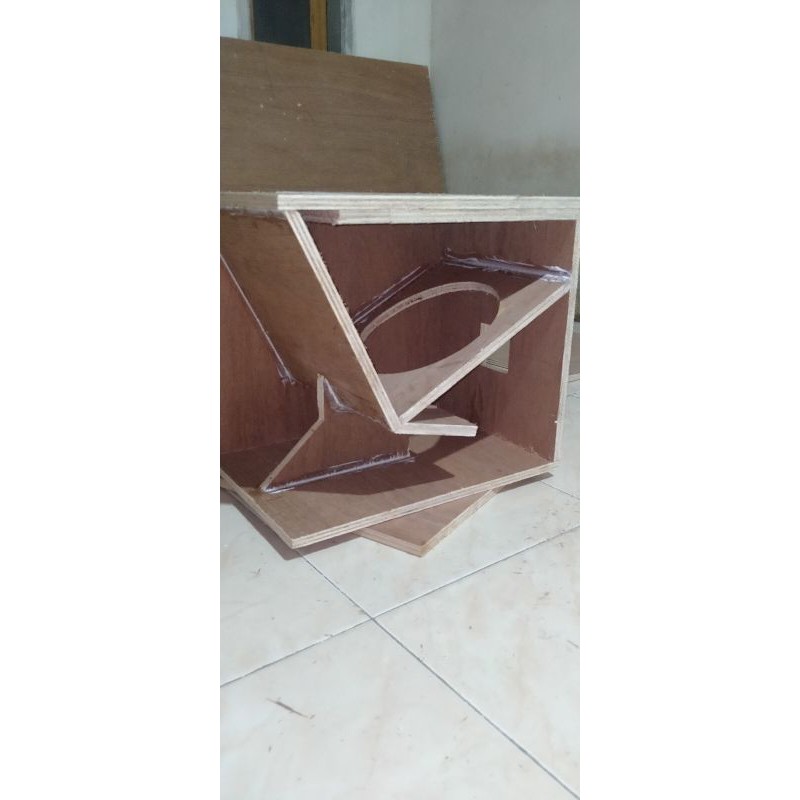 Box speaker turbo 10inch.