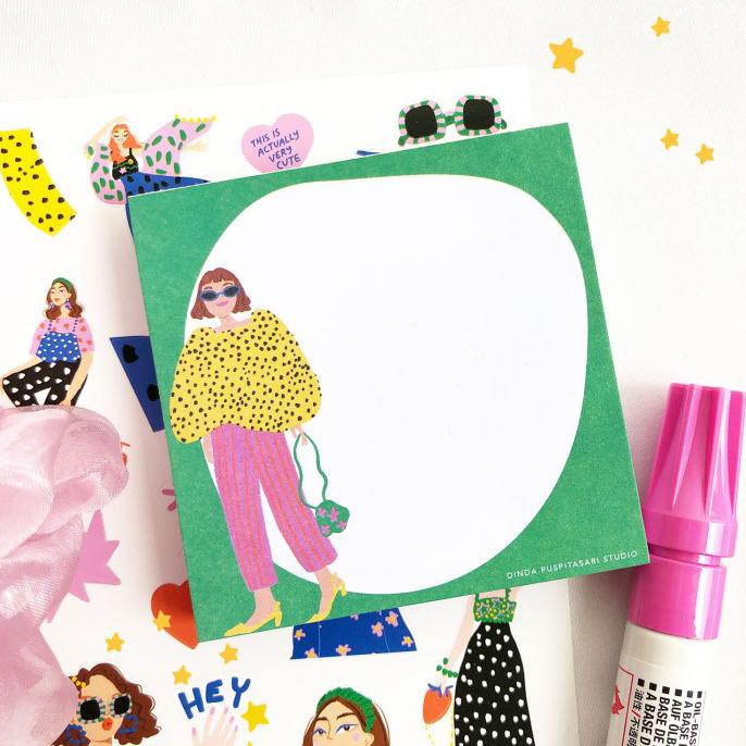 

Happy Girls OOTD Notepad / 4 designs in 1 / 7.5 cm Kode 1074