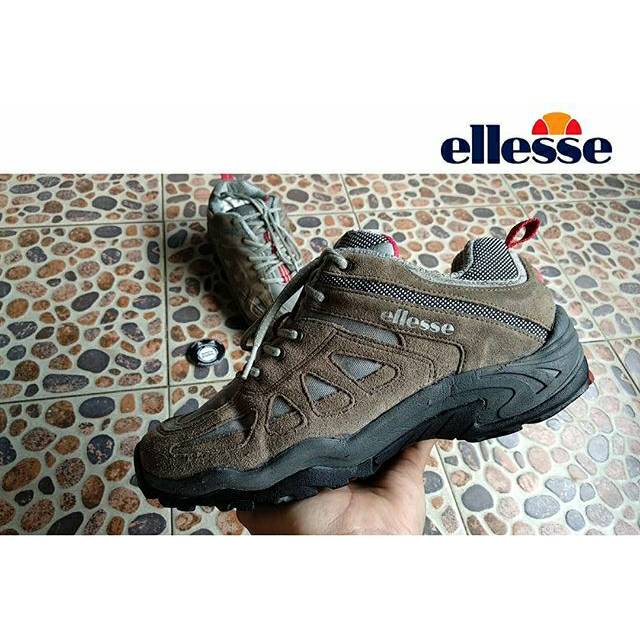 ellesse ada trainers