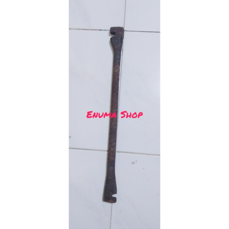 Kunci Besi 8 - 10 Pleser Besi Pleser Ulir Pembengkok Besi Baja