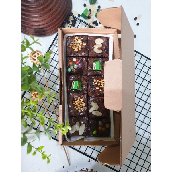 

Fudgy Brownies Panggang 20x10 | Brownies Panggang Sekat| isi 10-12